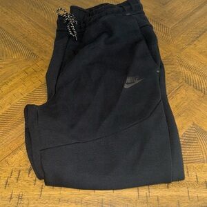 Nike Tech Fleece Joggers black
